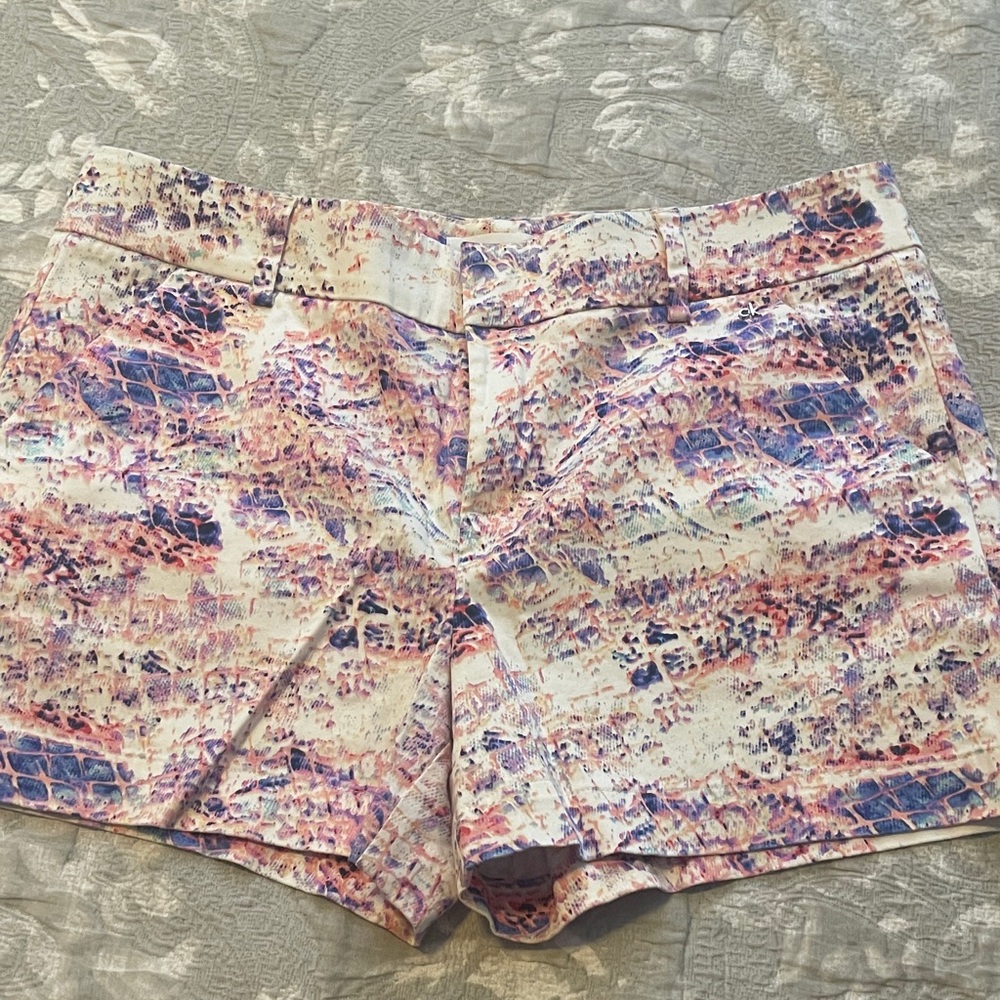 Calvin Klein NWOT Women's Shorts sz 10
